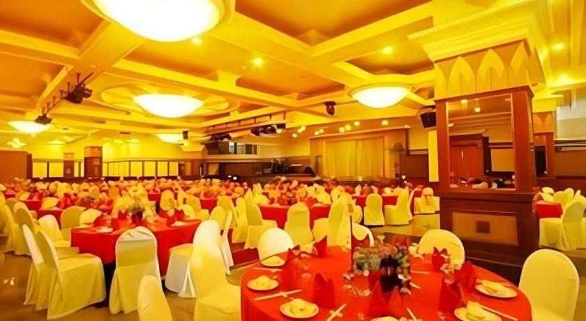 Hotel Banjarmasin International Zewnętrze zdjęcie