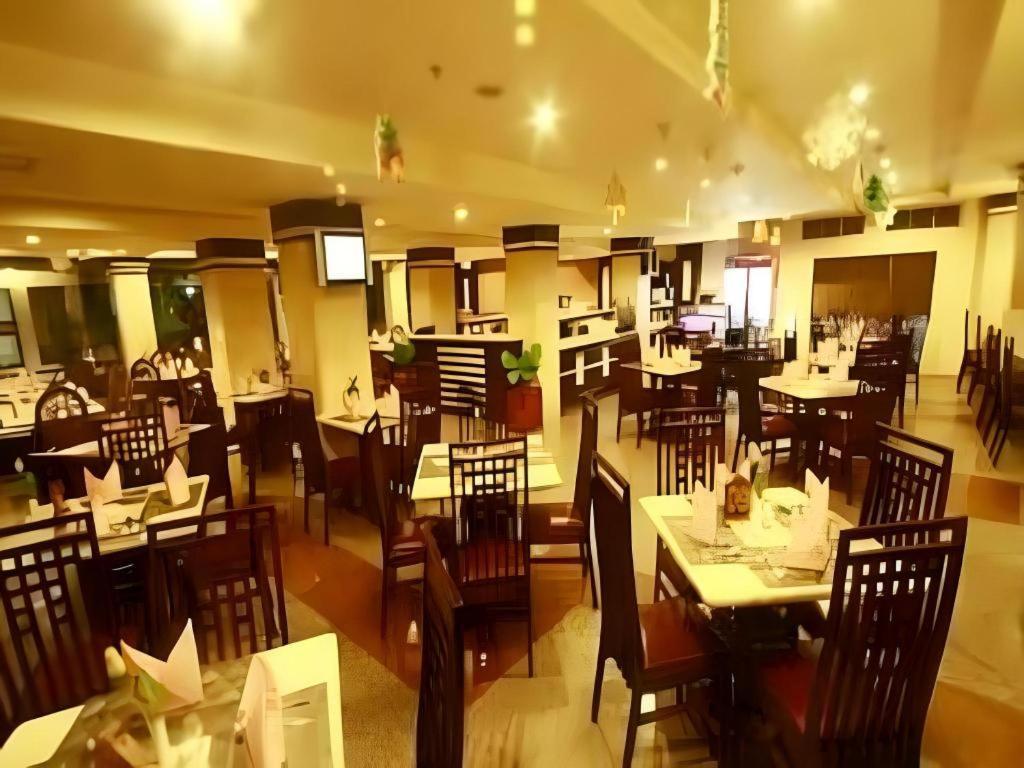 Hotel Banjarmasin International Zewnętrze zdjęcie