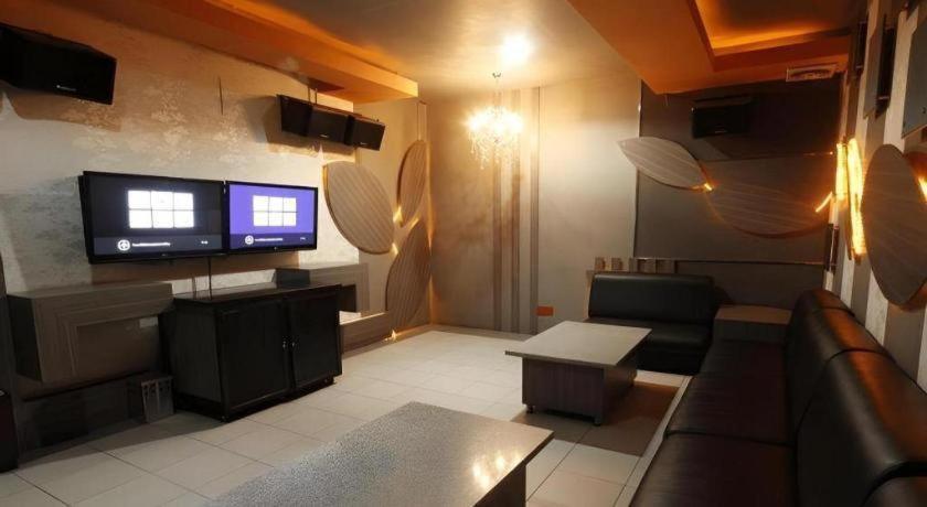 Hotel Banjarmasin International Zewnętrze zdjęcie