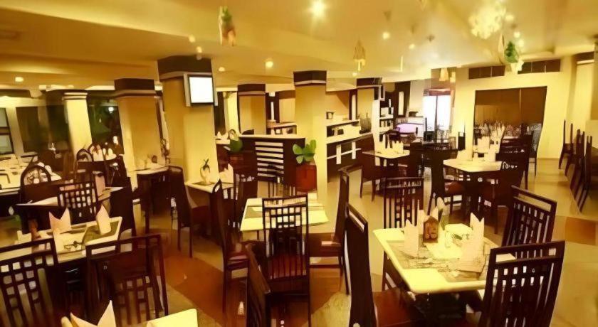 Hotel Banjarmasin International Zewnętrze zdjęcie